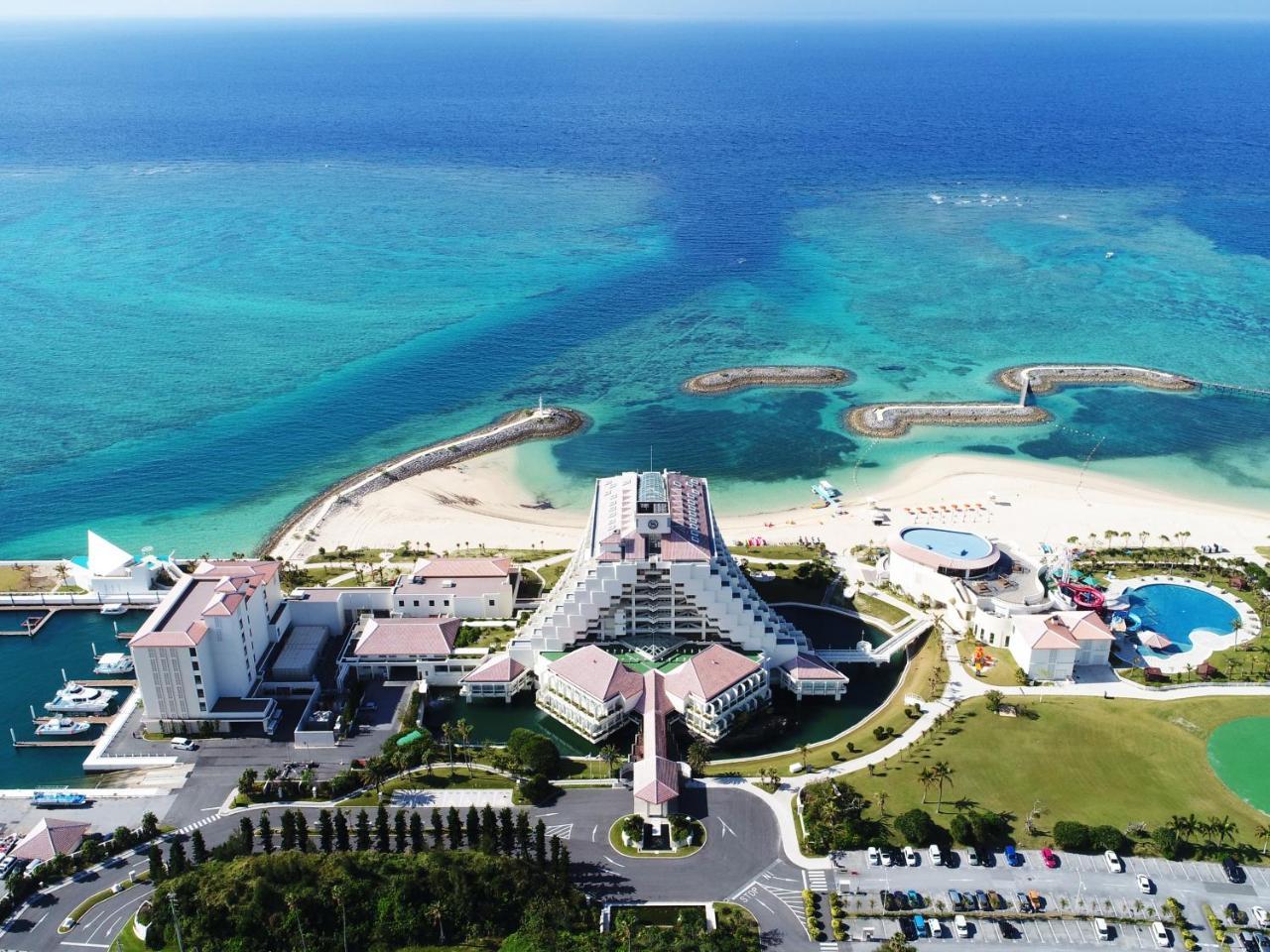 Sheraton Okinawa Sunmarina Resort Onna Exteriér fotografie