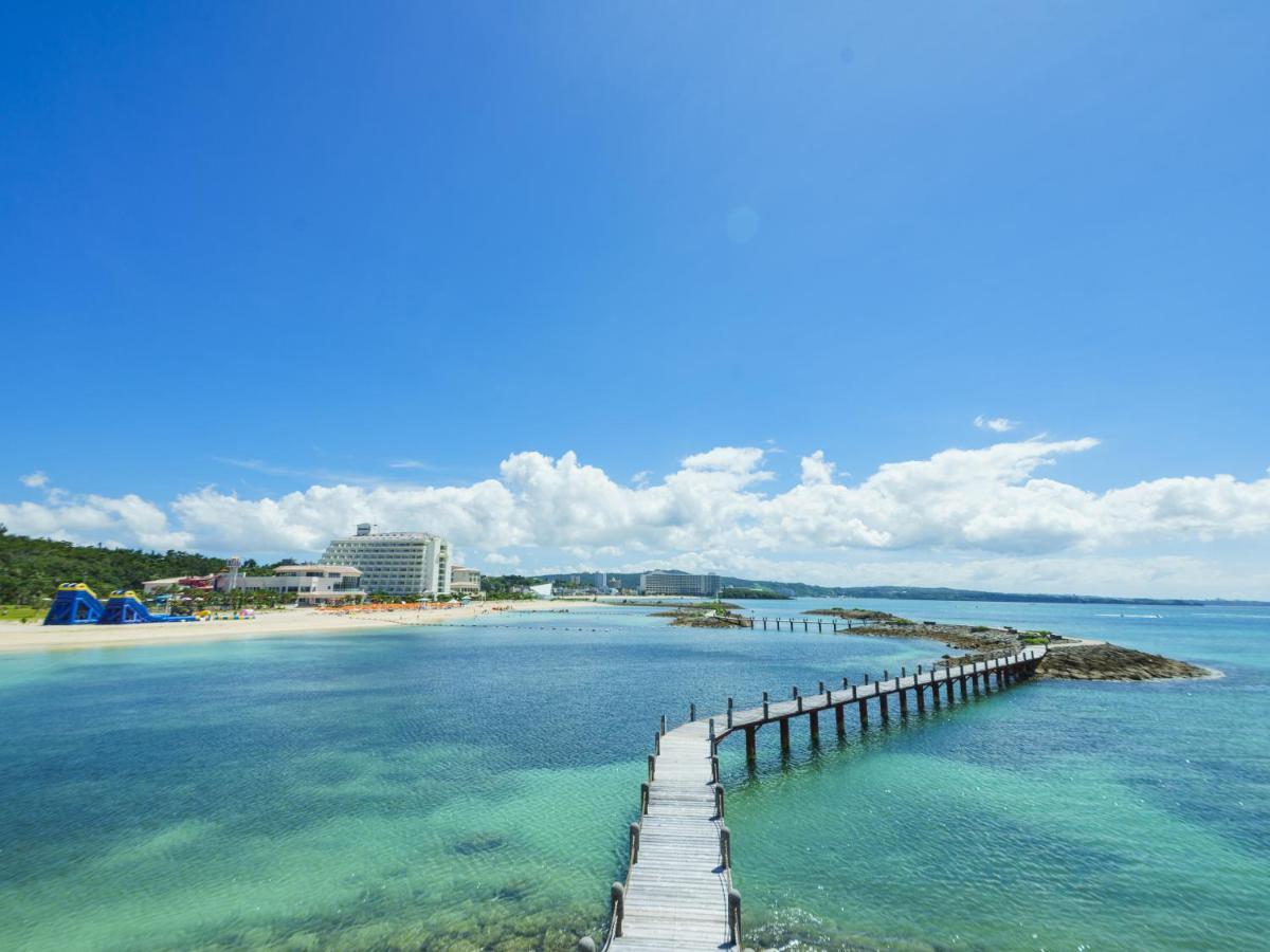 Sheraton Okinawa Sunmarina Resort Onna Exteriér fotografie