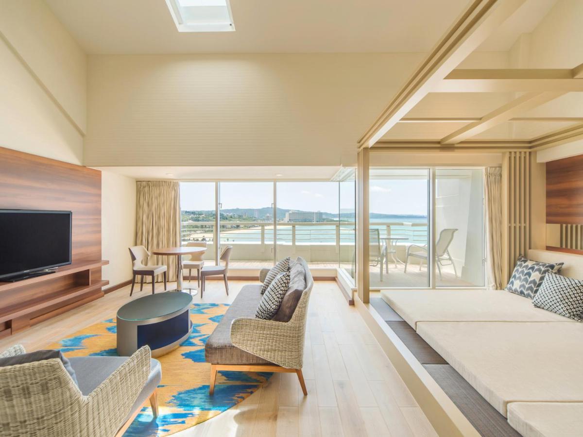 Sheraton Okinawa Sunmarina Resort Onna Pokoj fotografie